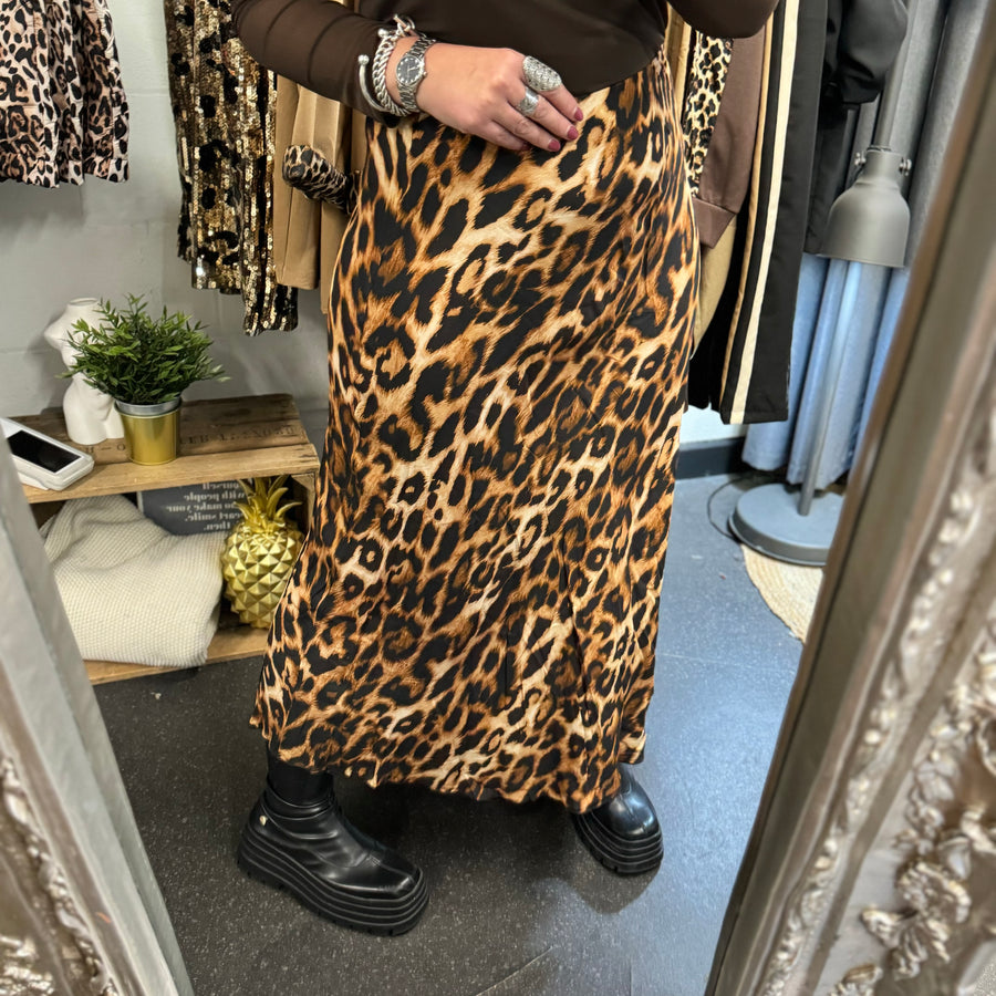 Leopard satin skirt